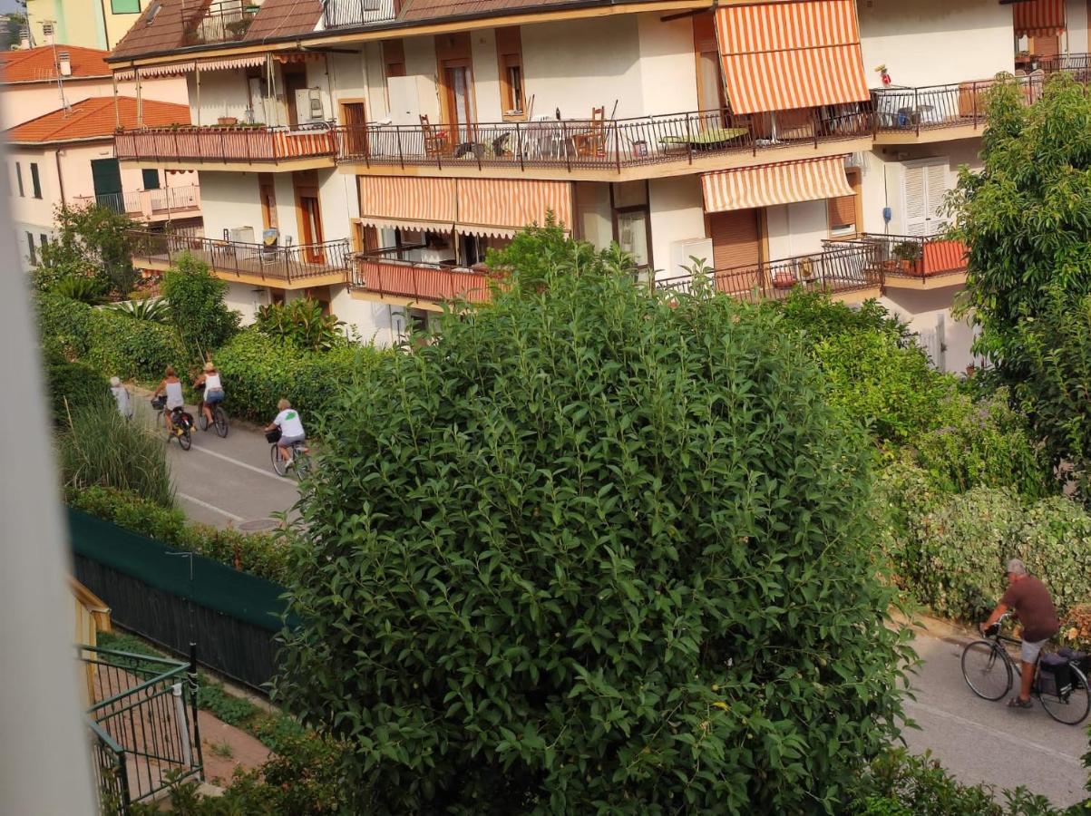 Vicino Al Mare Con Parcheggio Riva Ligure